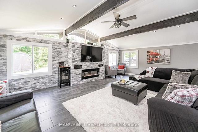 143 Hwy 612, House detached with 2 bedrooms, 3 bathrooms and 22 parking in Georgian Bay ON | Image 5
