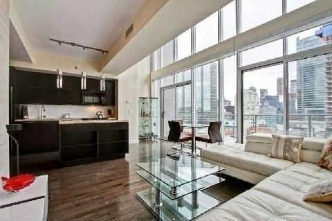 lph 32 - 21 Nelson St, Condo with 1 bedrooms, 2 bathrooms and 2 parking in Toronto ON | Image 11
