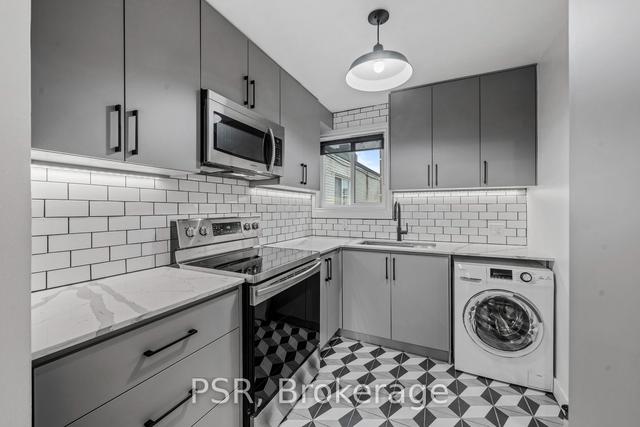 1656 Queen St W, House detached with 3 bedrooms, 1 bathrooms and 2 parking in Toronto ON | Image 28