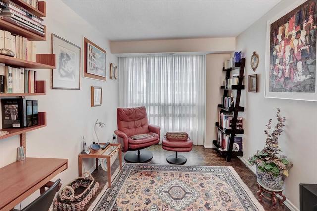 605 - 449 Walmer Rd, Condo with 3 bedrooms, 3 bathrooms and 1 parking in Toronto ON | Image 5