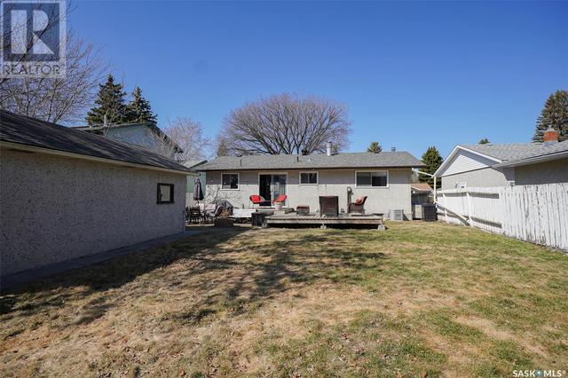 929 East Centre, House detached with 4 bedrooms, 2 bathrooms and null parking in Saskatoon SK | Image 42