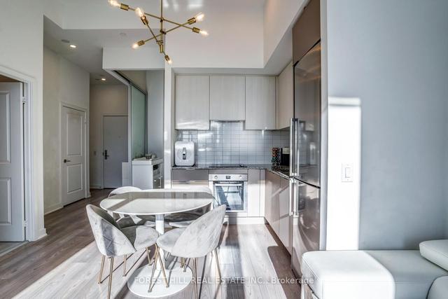 915 - 120 Parliament St, Condo with 2 bedrooms, 2 bathrooms and 1 parking in Toronto ON | Image 6