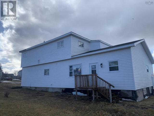 1061 May Street, House detached with 7 bedrooms, 3 bathrooms and null parking in Cape Breton NS | Image 1