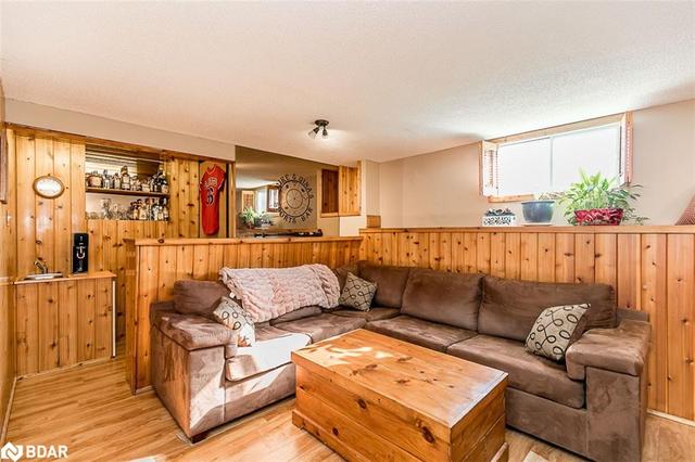 2843 Small Street, House detached with 3 bedrooms, 1 bathrooms and 8 parking in Innisfil ON | Image 23