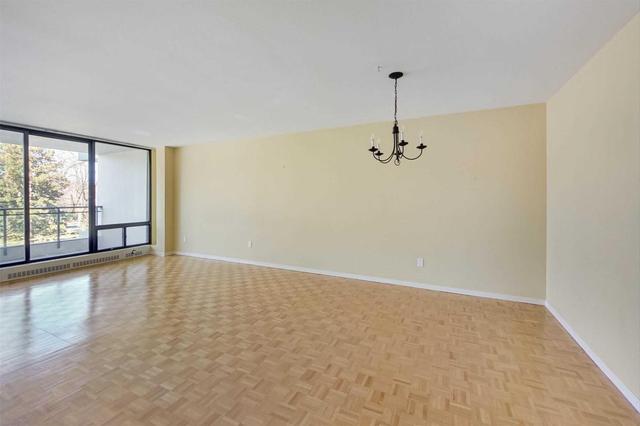 301 - 235 St Clair Ave W, Condo with 2 bedrooms, 2 bathrooms and 1 parking in Toronto ON | Image 8