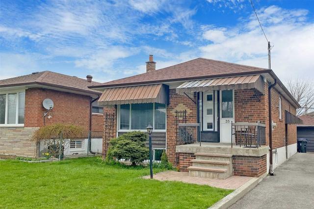 35 Babcock Rd, House detached with 3 bedrooms, 2 bathrooms and 5 parking in Toronto ON | Card Image