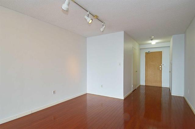 1001 - 30 Holly St, Condo with 2 bedrooms, 2 bathrooms and 1 parking in Toronto ON | Image 2