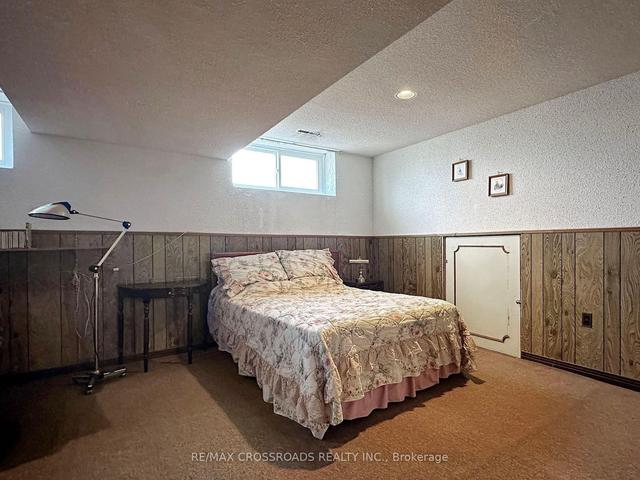 45 Pineway Blvd, House detached with 4 bedrooms, 3 bathrooms and 4 parking in Toronto ON | Image 24