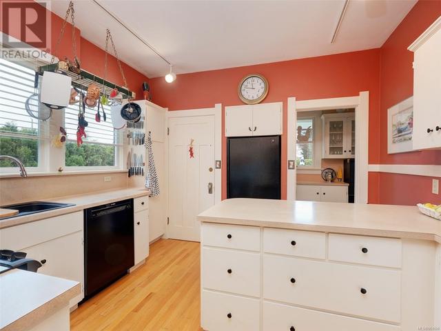 455 Victoria Ave, House detached with 3 bedrooms, 3 bathrooms and 3 parking in Oak Bay BC | Image 12