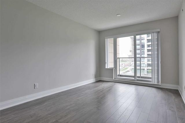 526 - 18 Uptown Dr, Condo with 1 bedrooms, 1 bathrooms and 1 parking in Markham ON | Image 2