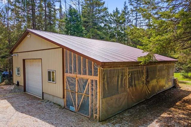 33 Woodstock Ave, House detached with 2 bedrooms, 2 bathrooms and 10 parking in Northern Bruce Peninsula ON | Image 34