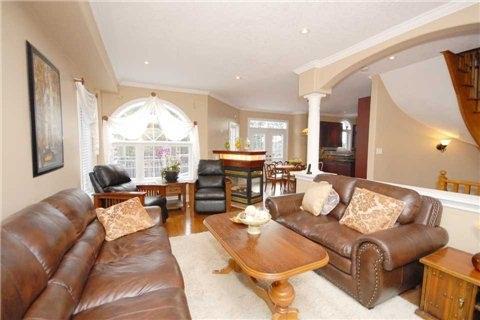 110 Penvill Tr, House detached with 4 bedrooms, 4 bathrooms and 4 parking in Barrie ON | Image 6