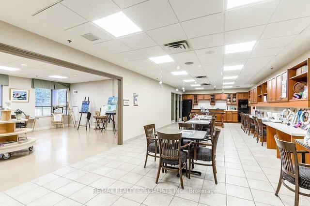 803 - 810 Scollard Crt, Condo with 1 bedrooms, 1 bathrooms and 1 parking in Mississauga ON | Image 8