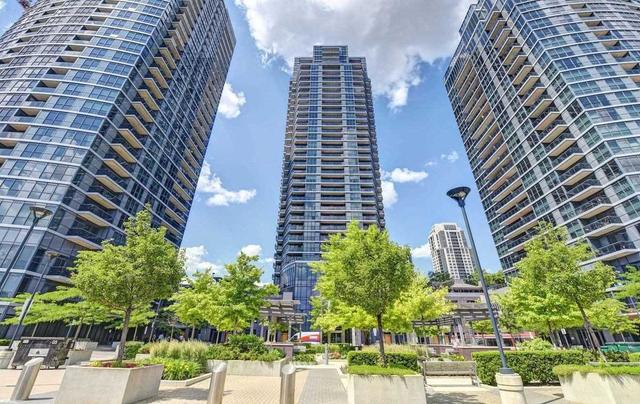 1610 - 5 Valhalla Inn Rd, Condo with 1 bedrooms, 1 bathrooms and 1 parking in Toronto ON | Card Image