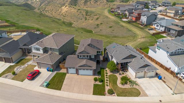 926 Maydell Palmer Vista N, House detached with 4 bedrooms, 3 bathrooms and 6 parking in Lethbridge AB | Image 2