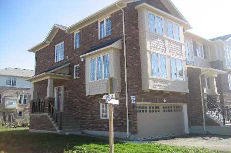 80 Hepworth Cres, Townhouse with 3 bedrooms, 3 bathrooms and 2 parking in Hamilton ON | Image 2