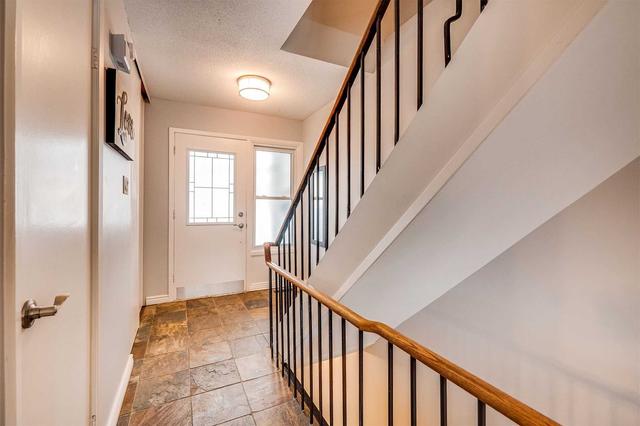 28 - 318 Laurier Ave, Townhouse with 3 bedrooms, 2 bathrooms and 2 parking in Milton ON | Image 31