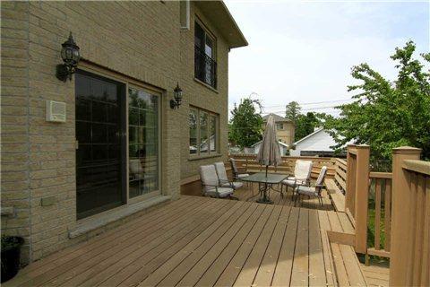 139 Laurel Ave, House detached with 5 bedrooms, 6 bathrooms and 4 parking in Toronto ON | Image 2
