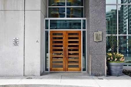 2106 - 381 Front St, Condo with 1 bedrooms, 1 bathrooms and null parking in Toronto ON | Image 4
