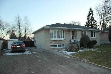 293 Bennet Dr, House detached with 3 bedrooms, 2 bathrooms and 6 parking in King ON | Image 1