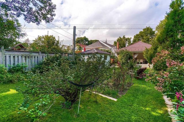27 Braeburn Ave, House detached with 2 bedrooms, 2 bathrooms and 2 parking in Toronto ON | Image 20