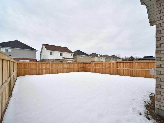 169 Mallory St, House detached with 3 bedrooms, 3 bathrooms and 3 parking in Clarington ON | Image 32
