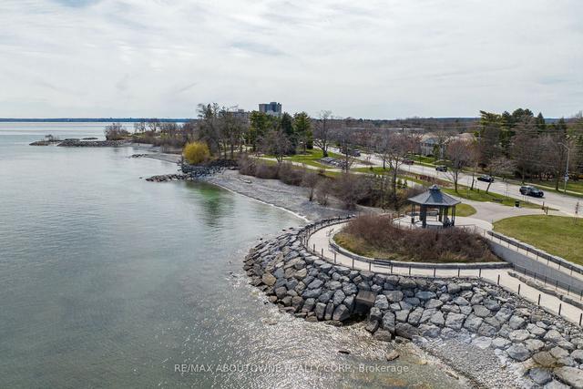 94 - 5475 Lakeshore Rd, Townhouse with 3 bedrooms, 2 bathrooms and 2 parking in Burlington ON | Image 35