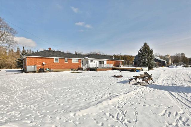 5338 Sixth Line, House detached with 3 bedrooms, 2 bathrooms and 8 parking in Erin ON | Image 33