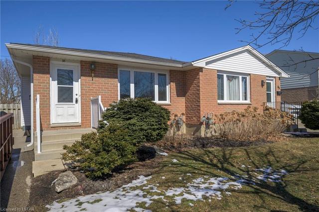31 Vanier Place Place, House semidetached with 3 bedrooms, 1 bathrooms and null parking in St. Thomas ON | Image 12