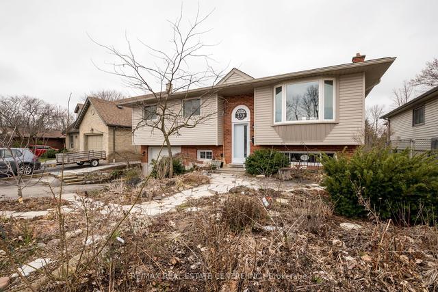 258 West Acres Dr, House detached with 4 bedrooms, 2 bathrooms and 2 parking in Guelph ON | Image 12