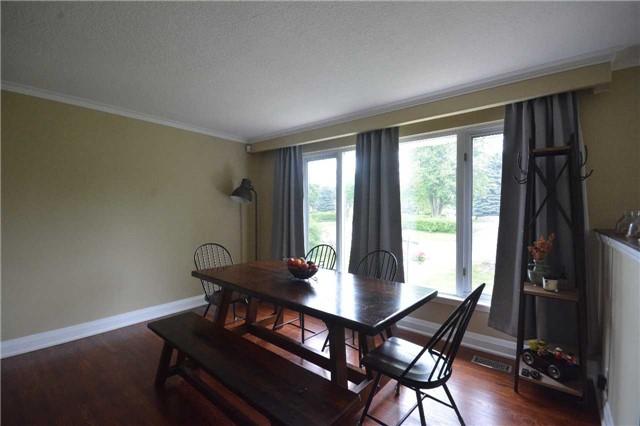 23 Malaren Rd, House detached with 3 bedrooms, 2 bathrooms and 5 parking in Vaughan ON | Image 9