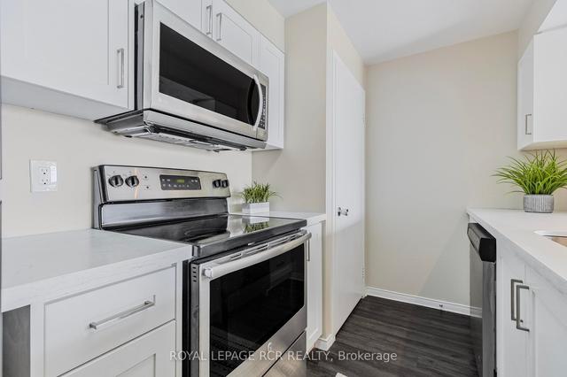 706 - 90 Dale Ave, Condo with 2 bedrooms, 2 bathrooms and 1 parking in Toronto ON | Image 4