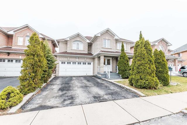 10 Dragon Tree Cres, House detached with 4 bedrooms, 4 bathrooms and 8 parking in Brampton ON | Image 1