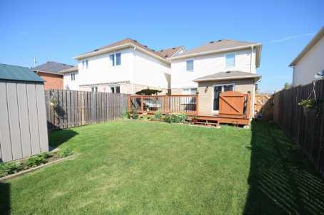 79 Madden Pl, House detached with 3 bedrooms, 2 bathrooms and 2 parking in Clarington ON | Image 9