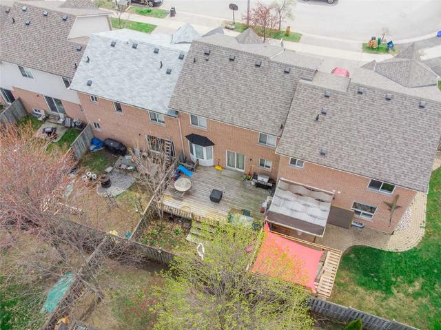 49 Trevino Circ, House attached with 3 bedrooms, 3 bathrooms and 2 parking in Barrie ON | Image 13