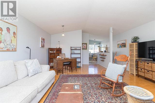 15 - 6110 Seabroom Rd, House attached with 2 bedrooms, 2 bathrooms and 6 parking in Sooke BC | Image 9