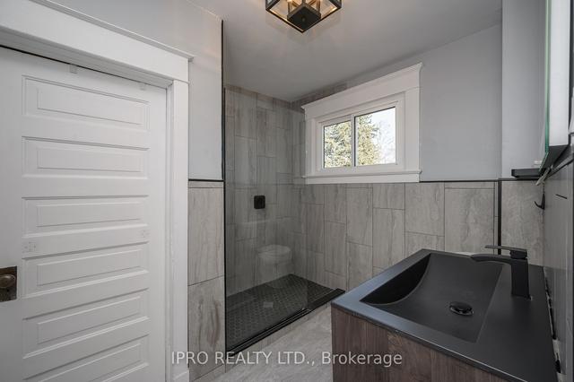 20 Abigail Ave, House detached with 3 bedrooms, 2 bathrooms and 2 parking in Brantford ON | Image 17