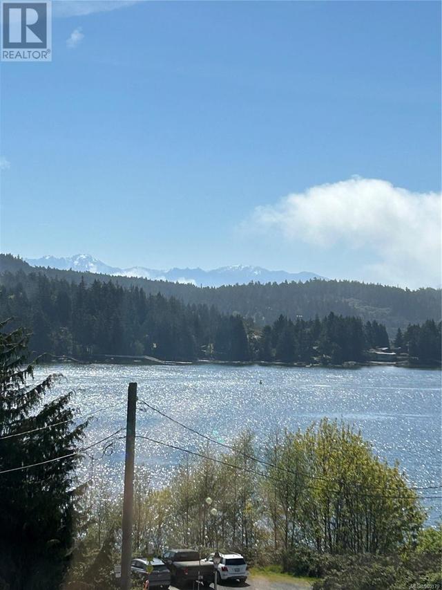 6556 Goodmere Rd, House attached with 3 bedrooms, 3 bathrooms and 3 parking in Sooke BC | Image 3