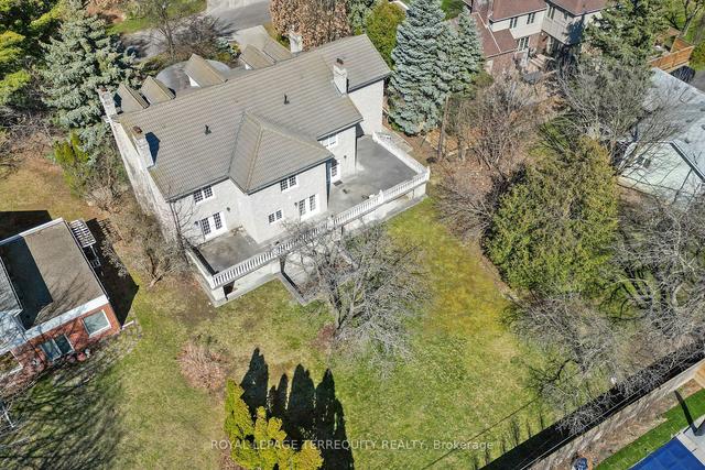 27 Sir Williams Lane, House detached with 4 bedrooms, 7 bathrooms and 6 parking in Toronto ON | Image 33