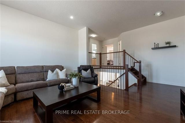651 Springwood Cres, House detached with 3 bedrooms, 3 bathrooms and 4 parking in London ON | Image 16