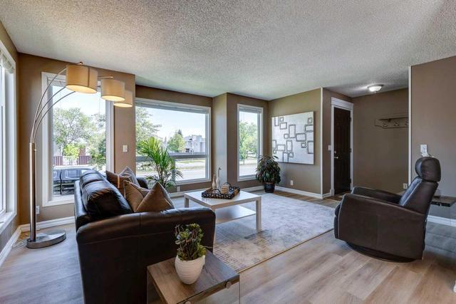 1035 Riverbend Drive Se, House detached with 4 bedrooms, 2 bathrooms and 2 parking in Calgary AB | Image 7