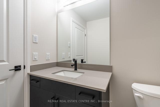 302 - 120 Springvalley Cres, Condo with 2 bedrooms, 2 bathrooms and 1 parking in Hamilton ON | Image 6
