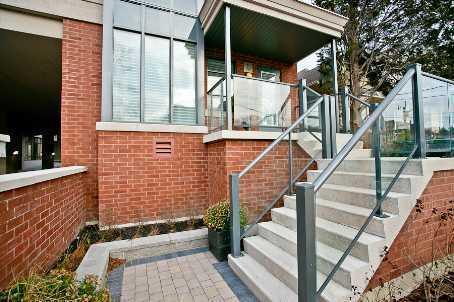362 Fairlawn Ave, Townhouse with 3 bedrooms, 3 bathrooms and 2 parking in Toronto ON | Image 1