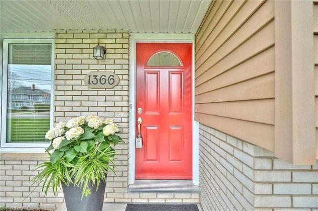 1366 Haist St, House detached with 3 bedrooms, 1 bathrooms and 6 parking in Pelham ON | Image 34