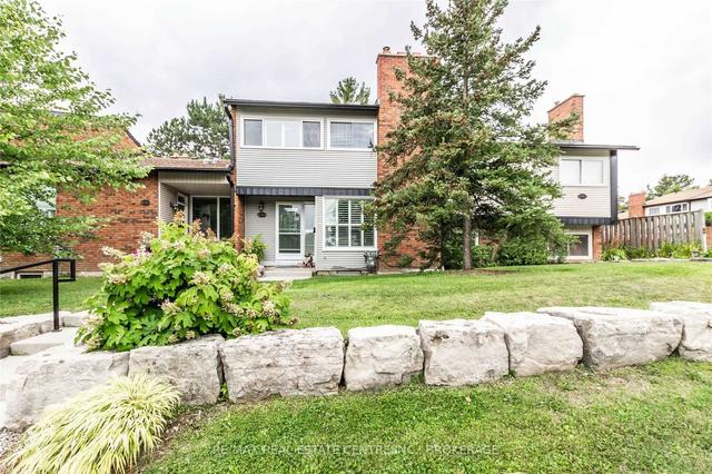 6 - 1572 Kerns Rd, Townhouse with 3 bedrooms, 3 bathrooms and 2 parking in Burlington ON | Image 1