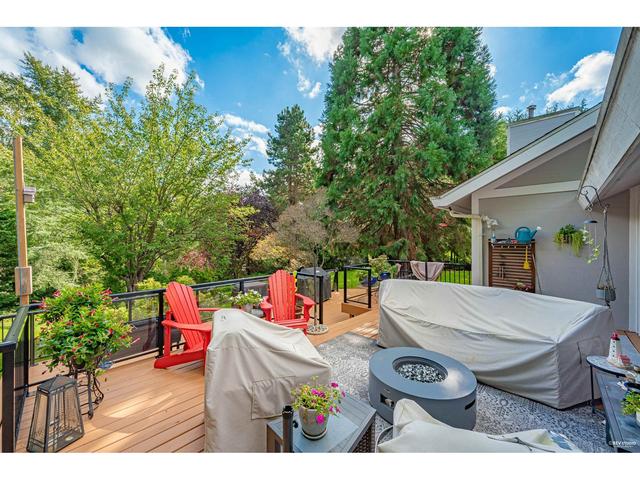 3070 Hillview Court, House detached with 4 bedrooms, 2 bathrooms and 8 parking in Surrey BC | Image 10
