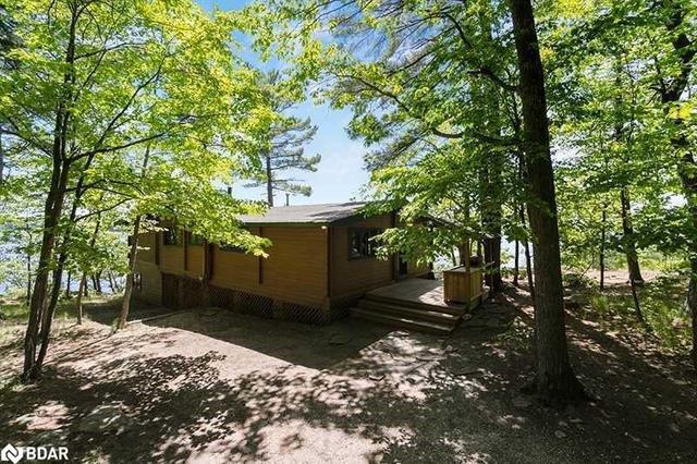 1315 Breezy Point, House detached with 4 bedrooms, 1 bathrooms and null parking in Muskoka Lakes ON | Image 34