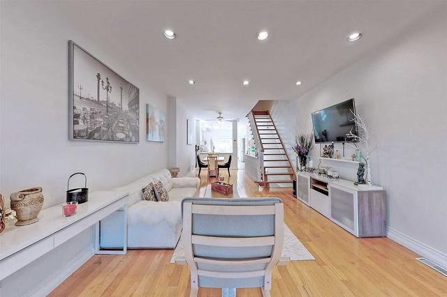 unit 5 - 757 Sheppard Ave W, House attached with 4 bedrooms, 3 bathrooms and 2 parking in Toronto ON | Image 9