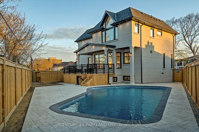 26 Matane Crt, House detached with 4 bedrooms, 5 bathrooms and 4 parking in Toronto ON | Image 17