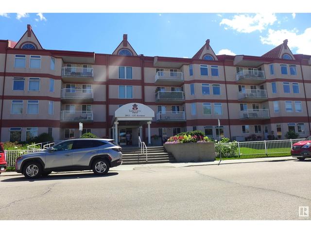 313 - 2011 137 Av Nw, Condo with 2 bedrooms, 1 bathrooms and 1 parking in Edmonton AB | Image 2